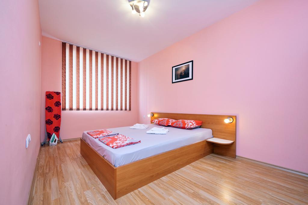 Apartments Dimitrovi Pomorie Exterior photo